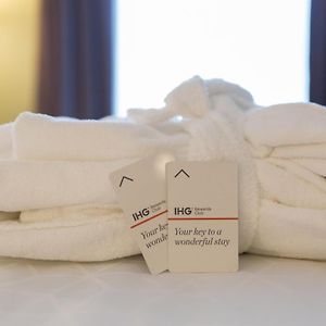 Queen Suite Whirlpool Non Smoking